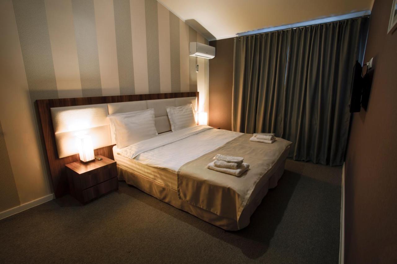 Apart Hotel West Tiflis Dış mekan fotoğraf