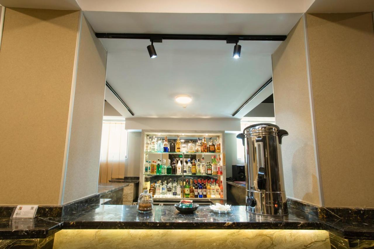 Apart Hotel West Tiflis Dış mekan fotoğraf