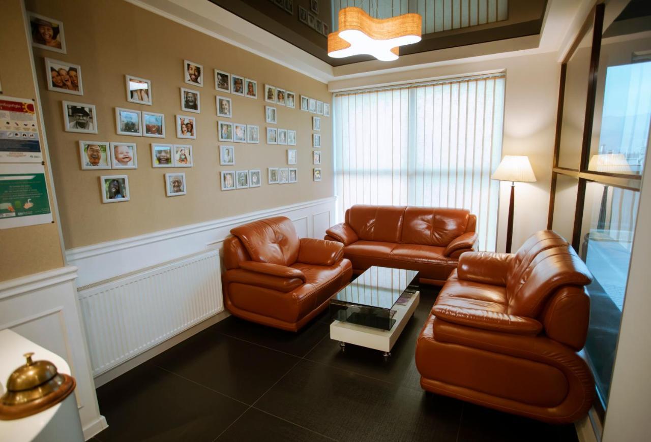 Apart Hotel West Tiflis Dış mekan fotoğraf