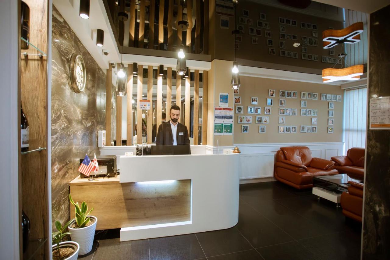 Apart Hotel West Tiflis Dış mekan fotoğraf