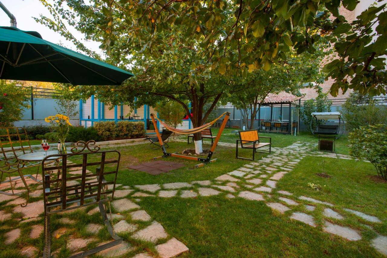 Apart Hotel West Tiflis Dış mekan fotoğraf