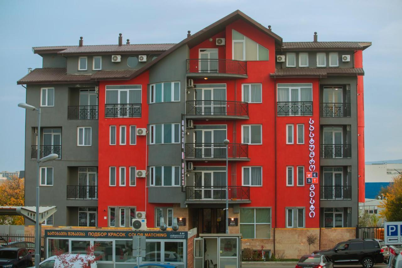 Apart Hotel West Tiflis Dış mekan fotoğraf