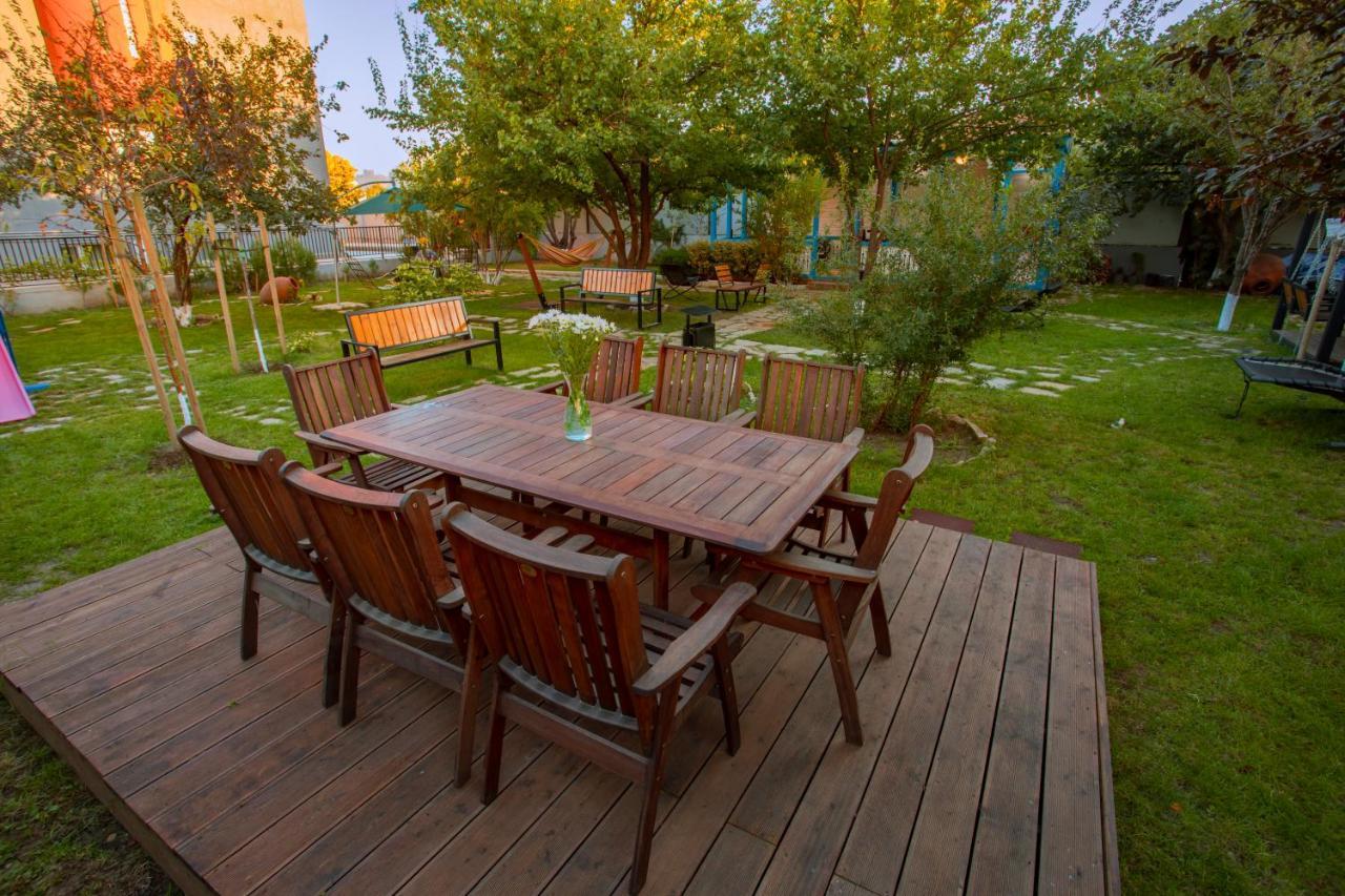 Apart Hotel West Tiflis Dış mekan fotoğraf