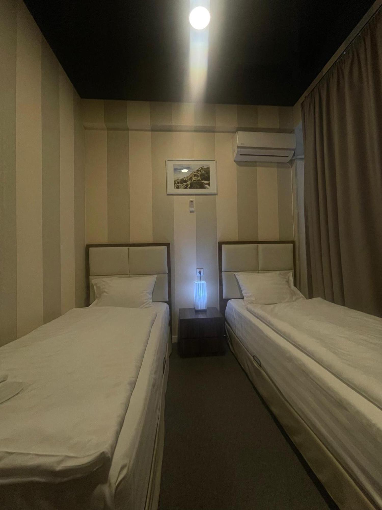 Apart Hotel West Tiflis Dış mekan fotoğraf