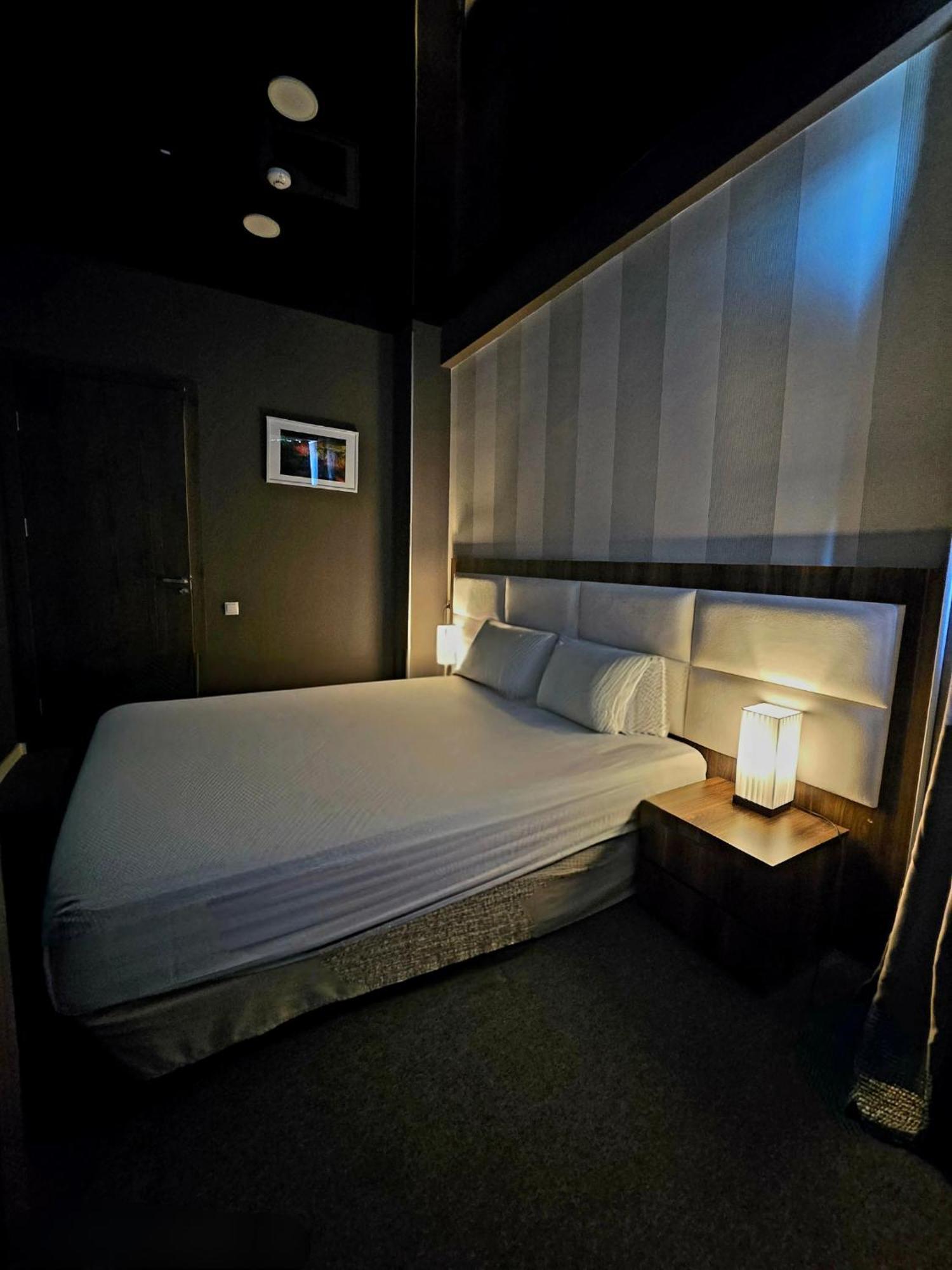 Apart Hotel West Tiflis Dış mekan fotoğraf