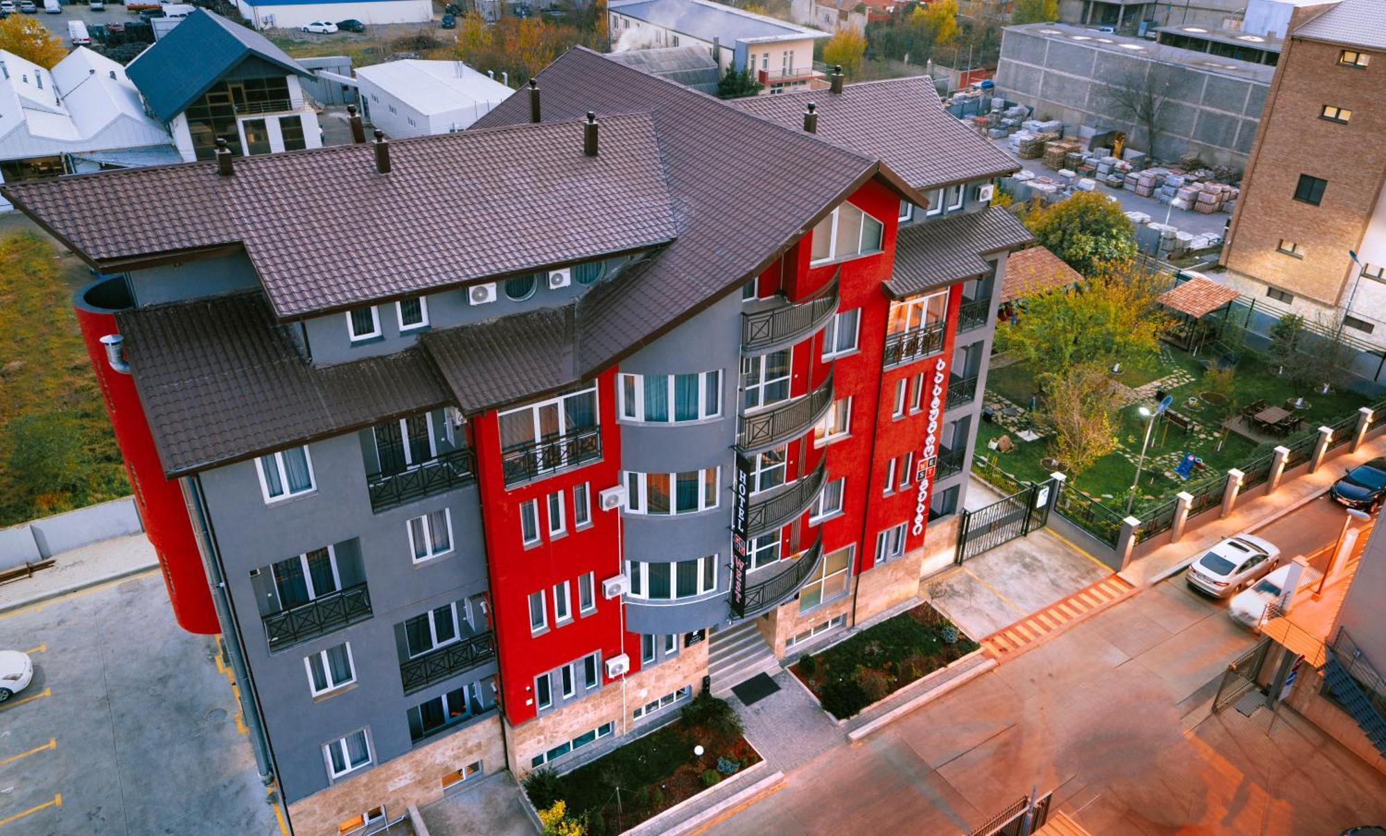 Apart Hotel West Tiflis Dış mekan fotoğraf